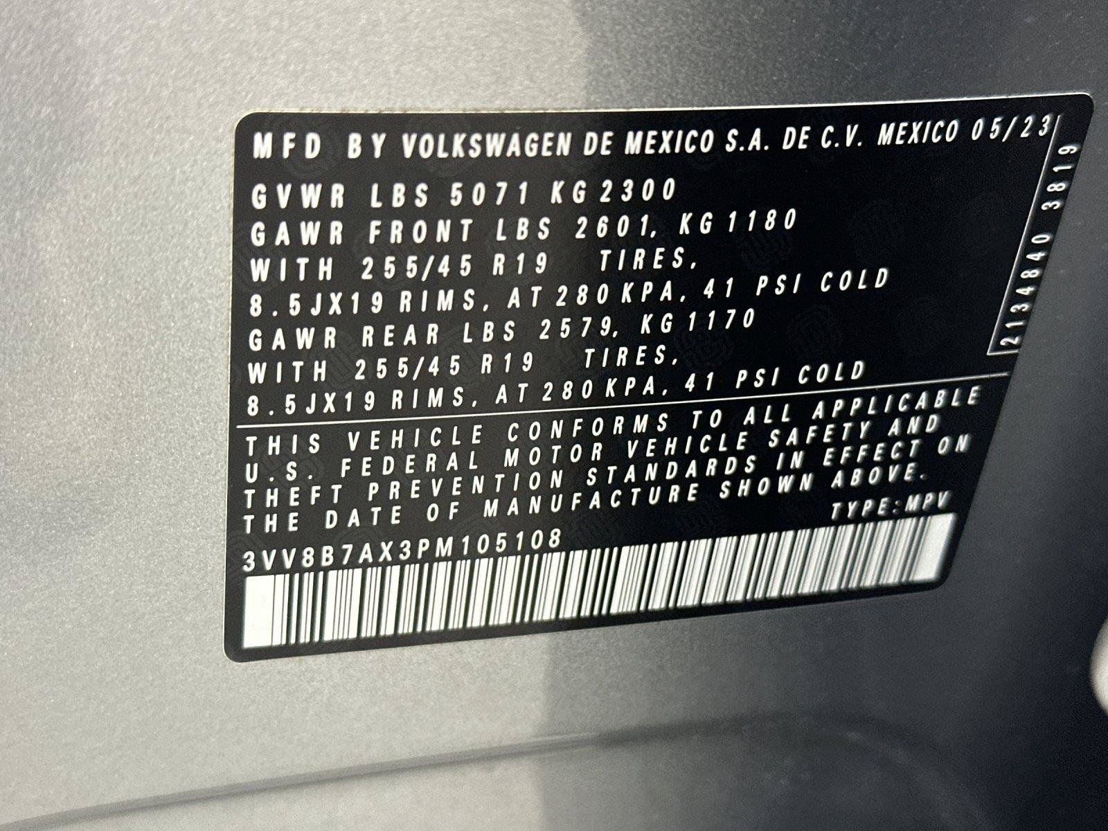 Used 2023 Volkswagen Tiguan SE R-Line AWD/4WD image 27