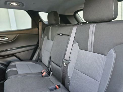 Used 2025 Chevrolet Blazer LT AWD/4WD image 27