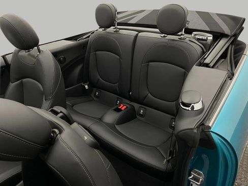 Used 2019 MINI Cooper S w/ Storage Package image 27