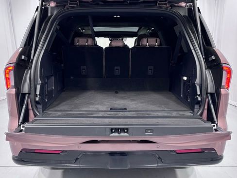 Used 2025 Lincoln Navigator L Black Label AWD/4WD image 28