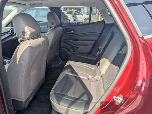 Certified 2024 Chevrolet Trax ACTIV w/ Sunroof Package image 10