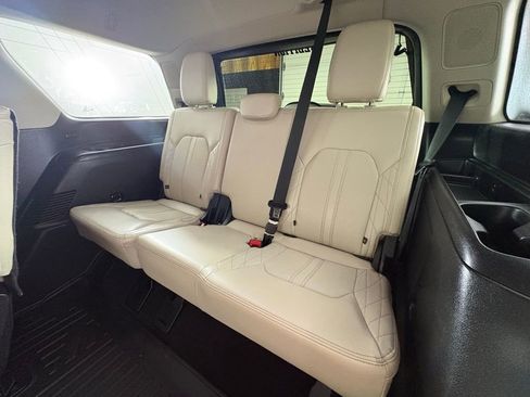 Used 2019 Ford Expedition Platinum RWD image 58