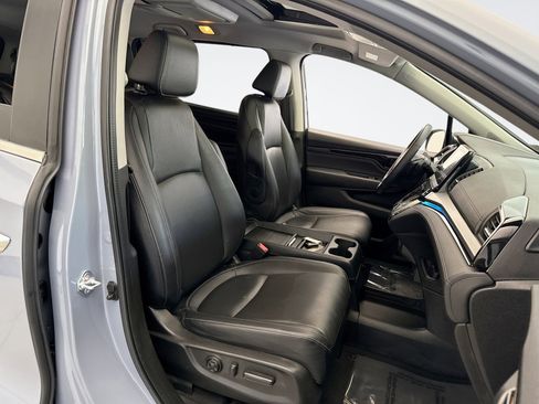 Used 2023 Honda Odyssey Touring image 17