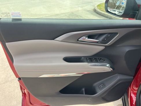 New 2026 Chevrolet Traverse LT w/ Driver Confidence Package image 14