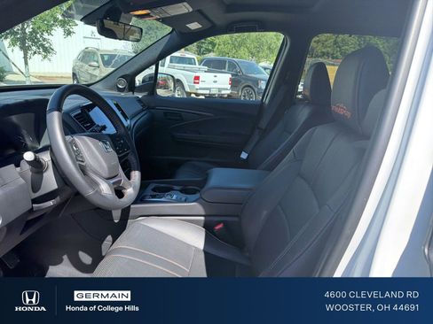 Used 2025 Honda Passport TrailSport image 14
