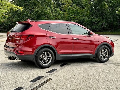 Used 2017 Hyundai Santa Fe Sport w/ 2.4L Tech Package 04 AWD/4WD image 16