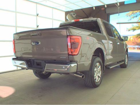 Used 2022 Ford F150 XLT w/ Equipment Group 302A High image 5