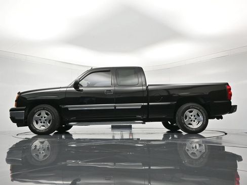 Used 2007 Chevrolet Silverado 1500 LT w/ Extended Cab Value Package RWD image 41
