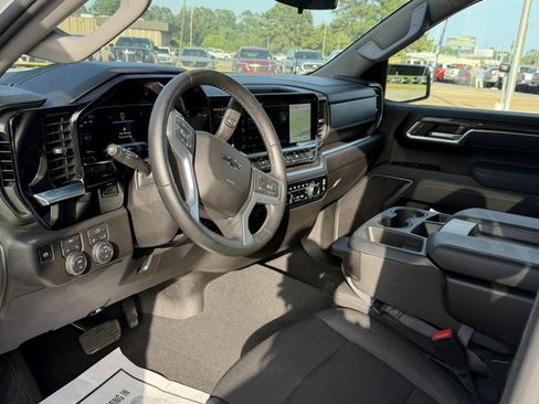 Used 2026 Chevrolet Silverado 1500 RST AWD/4WD image 10