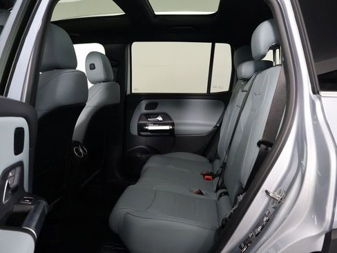 New 2026 Mercedes-Benz GLB 250 image 6