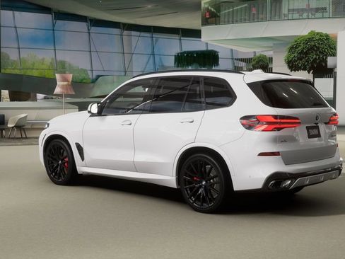 Used 2026 BMW X5 M60i image 29