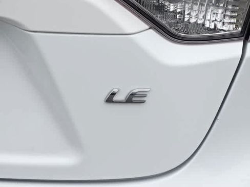 Used 2023 Toyota Corolla LE FWD image 11