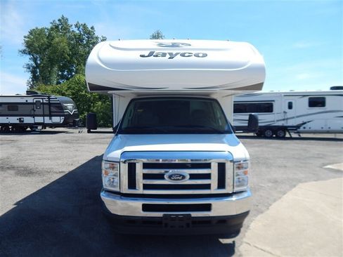 Used 2022 Ford E-450 and Econoline 450 Super Duty w/ Motorhome Prep Package RWD image 4