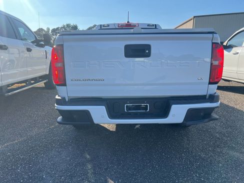 Used 2022 Chevrolet Colorado LT w/ Fleet Safety Package image 5