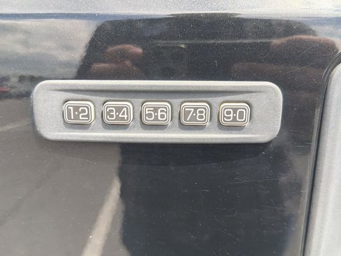 Used 2015 Ford F250 XLT w/ XLT Value Package AWD/4WD image 12