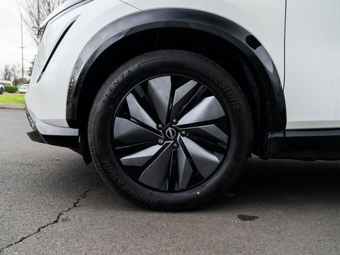 Used 2024 Nissan Ariya AWD image 7