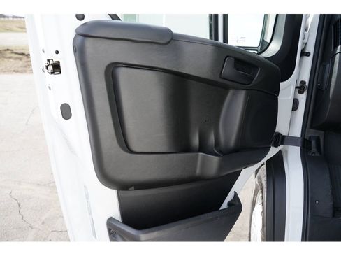 Used 2023 RAM ProMaster 2500 image 14