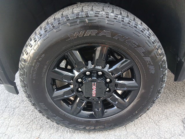 Used 2025 GMC Sierra 2500 AT4 w/ AT4 Premium Plus Package AWD/4WD image 65
