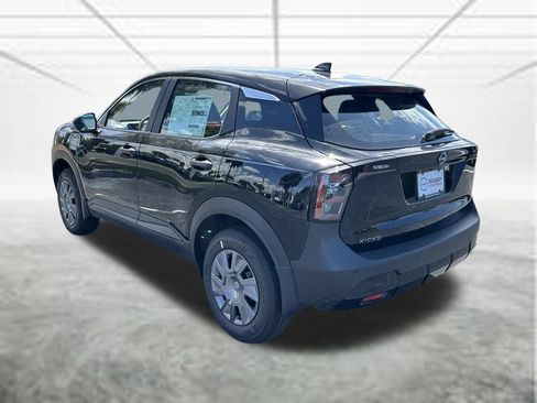 New 2026 Nissan Kicks S FWD image 8