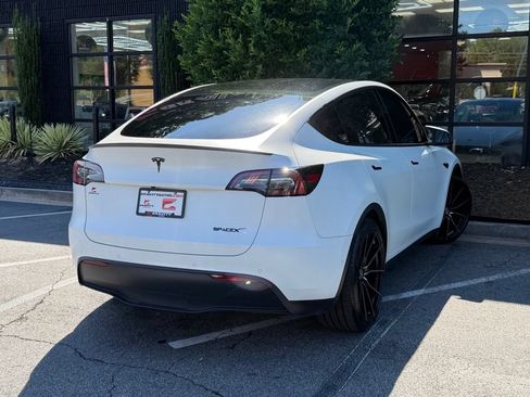 Used 2022 Tesla Model Y Performance AWD/4WD image 12