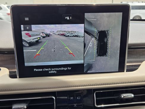 Used 2022 Lincoln Aviator Reserve w/ Equipment Group 201A AWD/4WD image 16