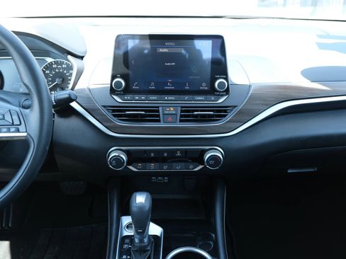 Used 2023 Nissan Altima 2.5 SV image 27