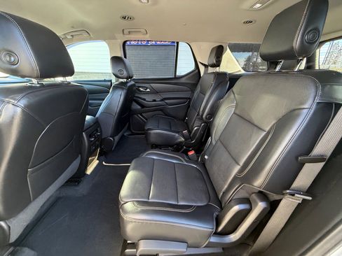Used 2018 Chevrolet Traverse Premier image 9