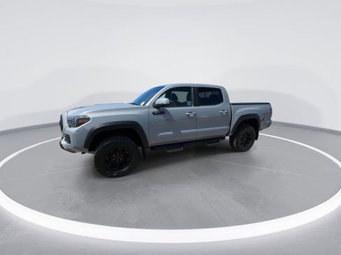 Used 2017 Toyota Tacoma TRD Pro image 7