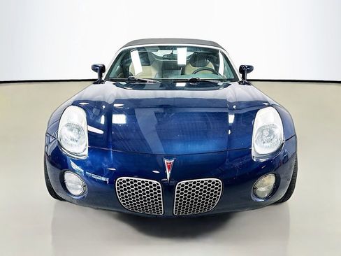 Used 2007 Pontiac Solstice Convertible w/ Premium Package RWD image 25
