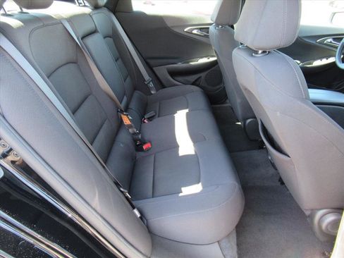 Used 2024 Chevrolet Malibu LT image 28