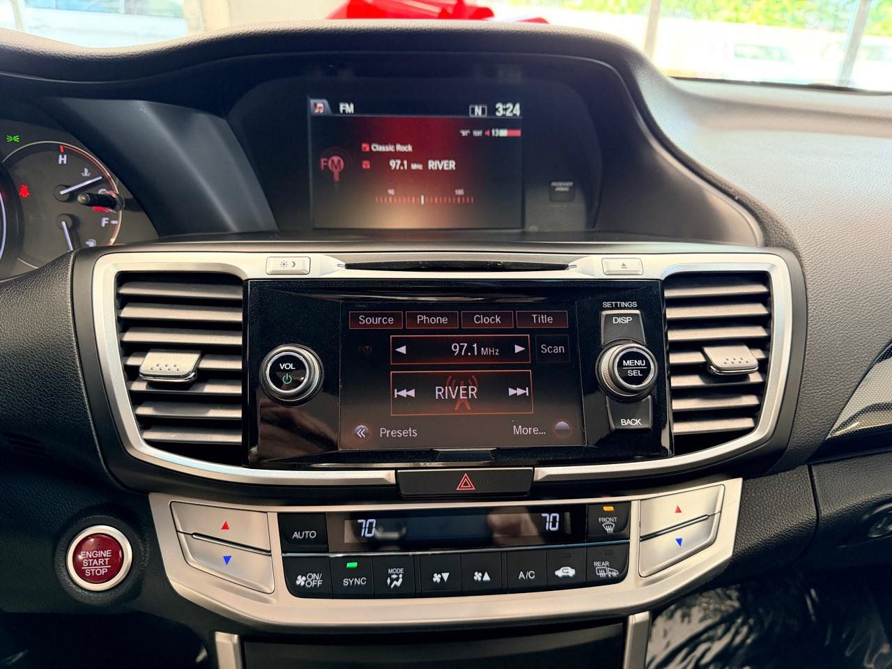 Used 2015 Honda Accord EX image 32