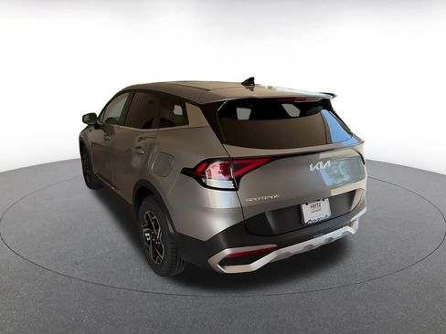 Used 2024 Kia Sportage LX image 11