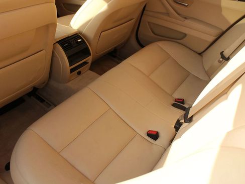 Used 2015 BMW 528i Sedan RWD image 17