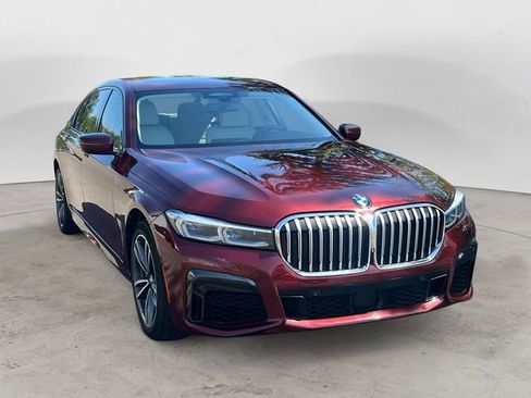 Used 2020 BMW 745e xDrive AWD/4WD image 7