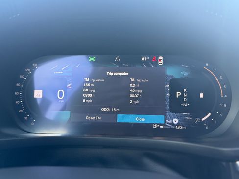 New 2026 Volvo XC60 B5 Plus w/ Protection Package Premier image 14