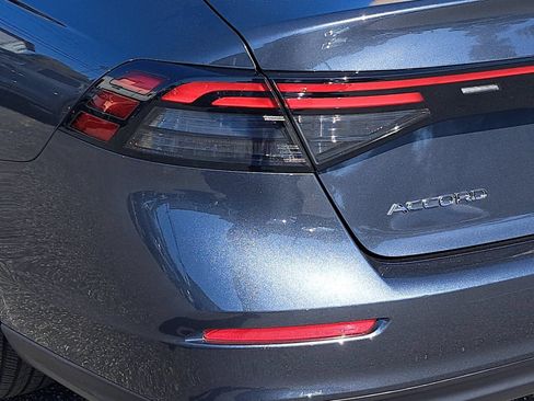 Used 2025 Honda Accord LX image 36