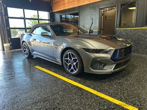 Used 2025 Ford Mustang GT Premium w/ GT Performance Package RWD image 1