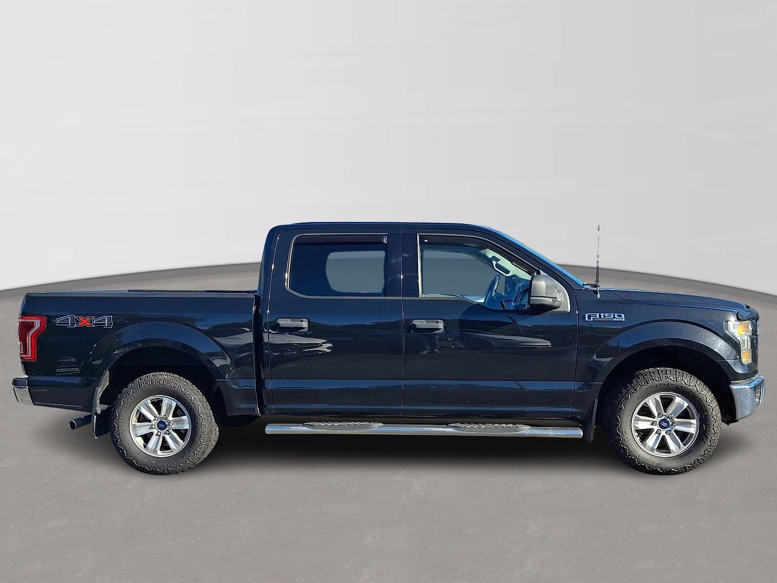 Used 2015 Ford F150 XLT AWD/4WD image 7
