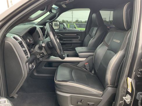 Used 2022 RAM 2500 Laramie w/ Night Edition AWD/4WD image 23