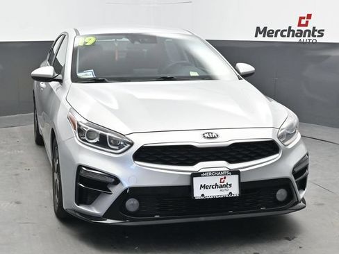 Used 2019 Kia Forte LXS FWD image 1
