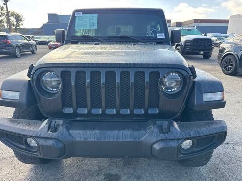 Used 2021 Jeep Wrangler Unlimited Sport AWD/4WD image 2