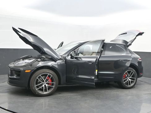 New 2026 Porsche Macan S image 42