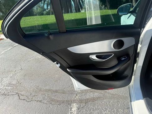 Used 2018 Mercedes-Benz C 300 Sedan image 11
