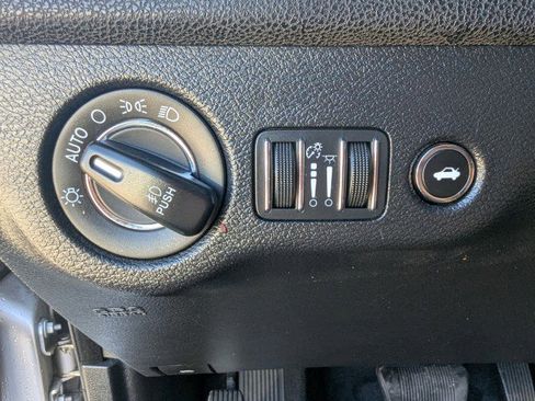Used 2015 Chrysler 300 S w/ 300S Premium Group RWD image 17