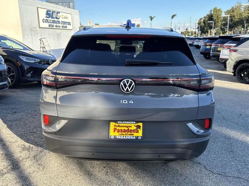 New 2026 Volkswagen ID.4 Pro image 4