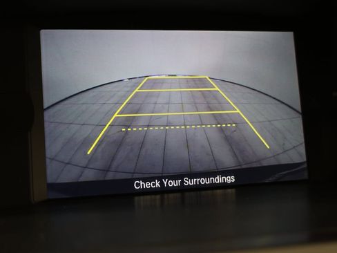 Used 2016 Honda Odyssey SE image 7