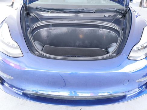 Used 2018 Tesla Model 3 Mid Range RWD image 36