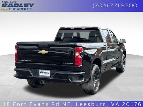 Used 2023 Chevrolet Silverado 1500 Custom image 6