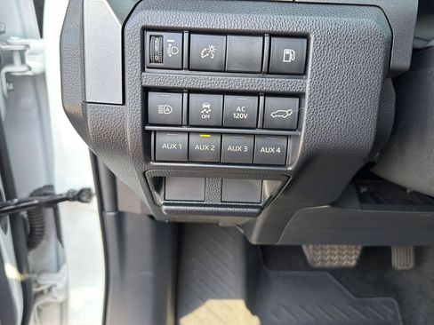Used 2025 Toyota 4Runner TRD Off-Road Premium AWD/4WD image 19