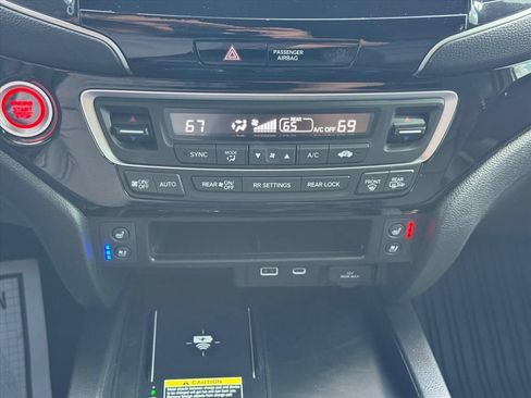 Used 2025 Honda Passport Black Edition image 22